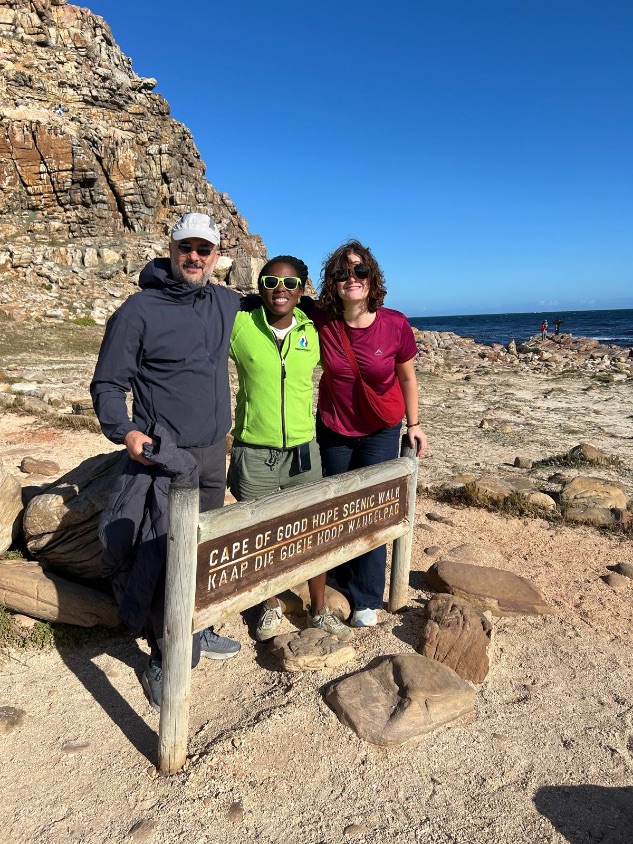 Onze collega Mary-Alice in Kaapstad voor de Sanlam Cape Town Marathon